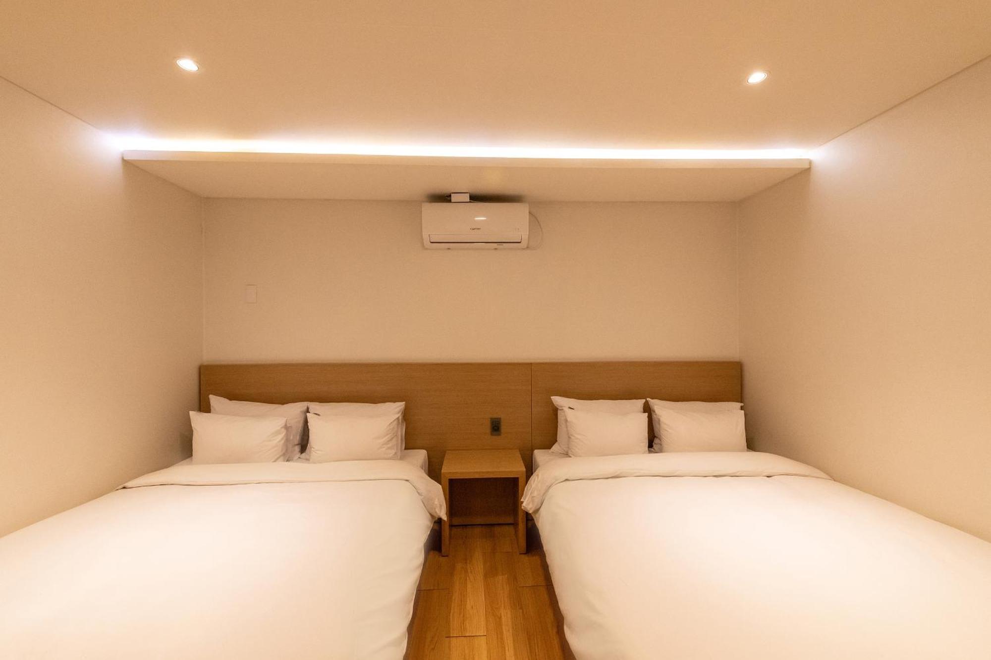 H Avenue Chuncheon Hotel Bagian luar foto